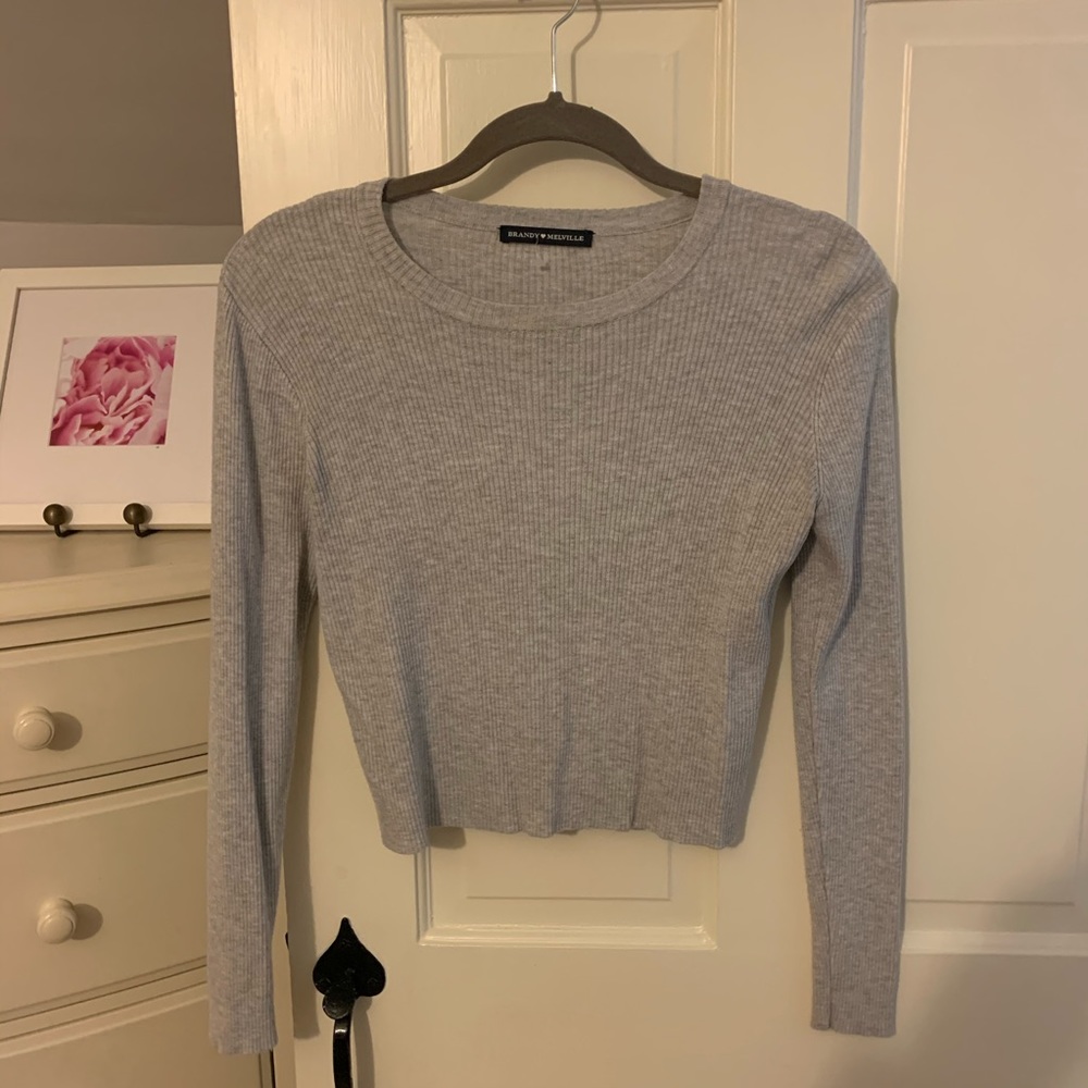 brandy melville ripped crop top